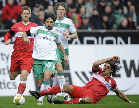 Vòng 24 Bundesliga: Bremen thắng trận đầu tiên trong năm 2009 