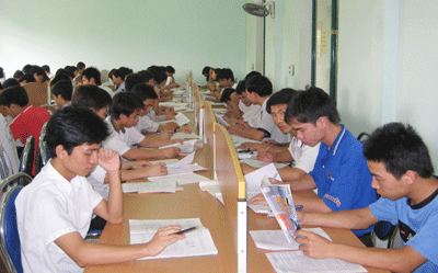 Trí thức và chuyện “trải thảm đỏ”