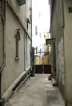 Hà Nội: Một quân nhân xả súng làm 4 người chết