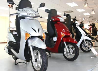 Tiếp tục bán hàng cho... đại lý