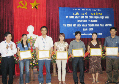 Mít tinh kỷ niệm 83 năm Ngày Báo chí cách mạng Việt Nam