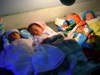 Tám trẻ sơ sinh phải cấp cứu sau khi tiêm ngừa