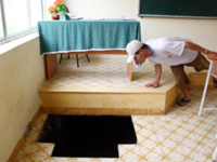 TPHCM: Hàng trăm học sinh hoảng loạn vì sụt lún nền