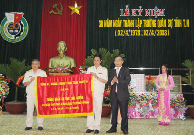 Kỷ niệm 30 năm Ngày thành lập Trường Quân sự tỉnh Thái Nguyên