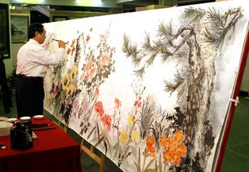 Thực hiện bức tranh thủy mặc lớn nhất VN