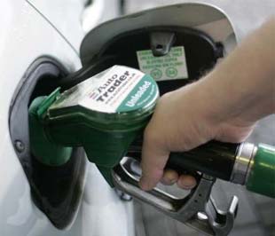 Giá vàng, giá dầu cùng phục hồi