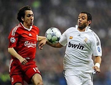 Liverpool giành lợi thế lớn trước Real ở Bernabeu