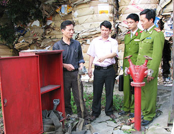 Kiểm tra công tác ATVSLĐ-PCCN tại các đơn vị