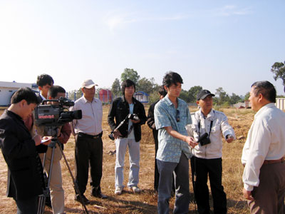 III-Xa Va Na Khẹt đầy nắng và gió