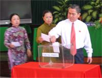 Bãi nhiệm chức vụ Chủ tịch TP Cần Thơ