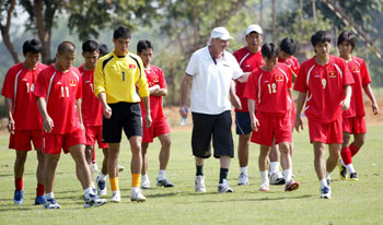 Không có chuyện bán độ và bất đồng