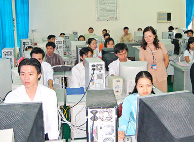 Ưu tiên phát triển nguồn nhân lực công nghệ thông tin