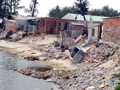 25km bờ biển, cửa sông có nguy cơ sạt lở 