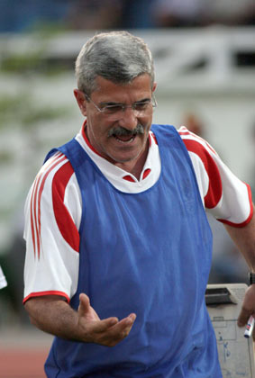 Henrique Calisto coi như đã là HLV trưởng ĐTVN