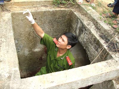 Cắt cổ bạn để cướp xe máy