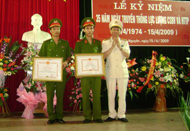Kỷ niệm 35 năm ngày truyền thống của lực lượng Cảnh sát bảo vệ và hỗ trợ tư pháp